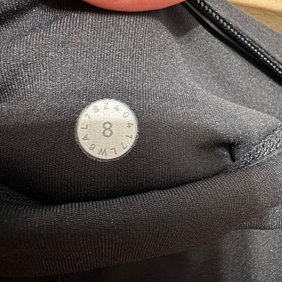 Lululemon Speed Up Crop (21") Black size 8 - Picture 7 of 7